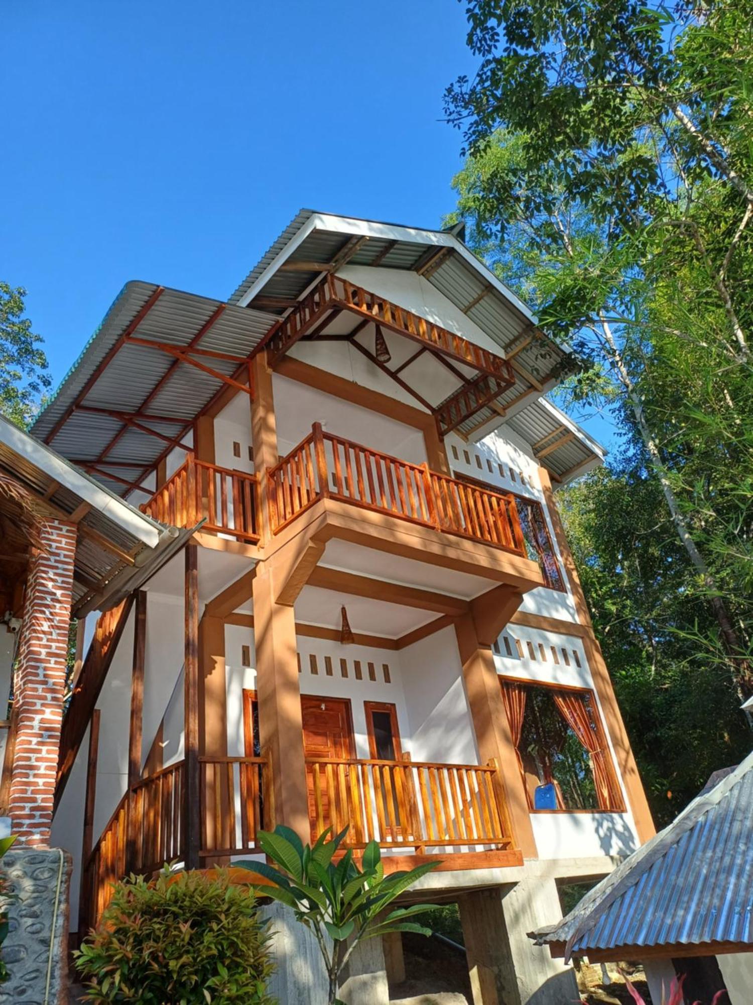 Asim Paris Guesthouse & Jungle Trekking 武吉拉旺 外观 照片